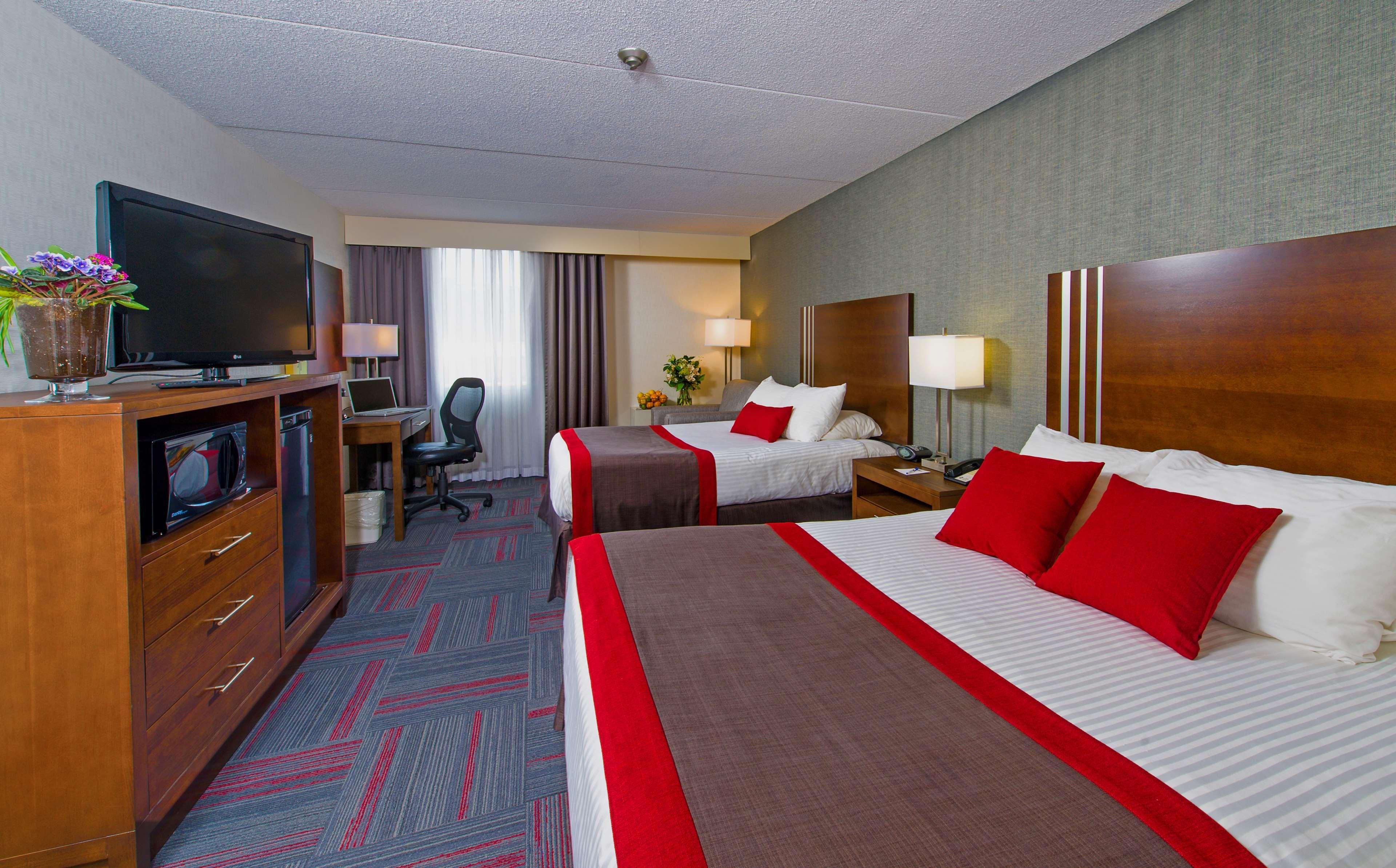 Best Western Plus Toronto Airport Hotel Місісаґа Екстер'єр фото