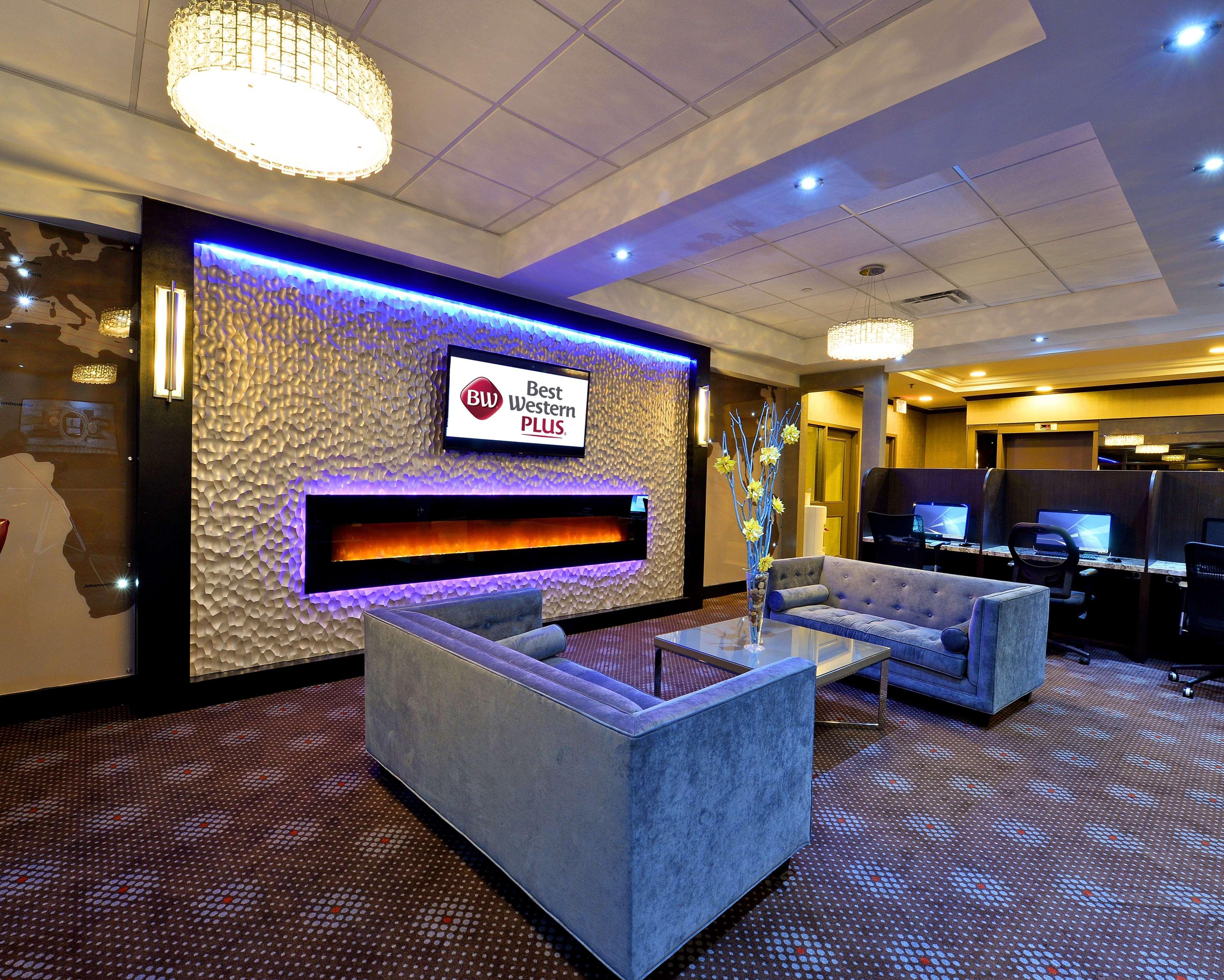 Best Western Plus Toronto Airport Hotel Місісаґа Екстер'єр фото
