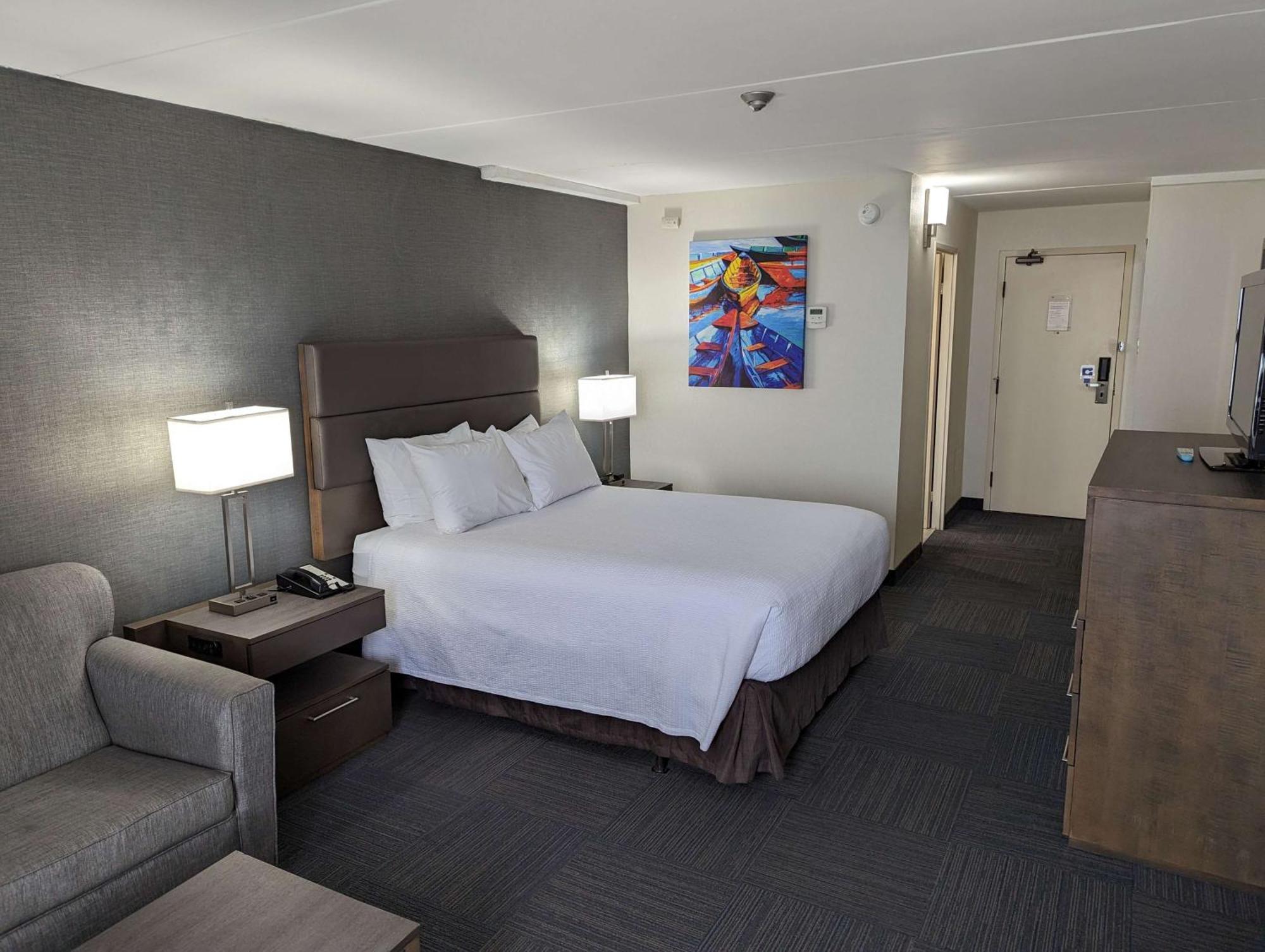 Best Western Plus Toronto Airport Hotel Місісаґа Екстер'єр фото